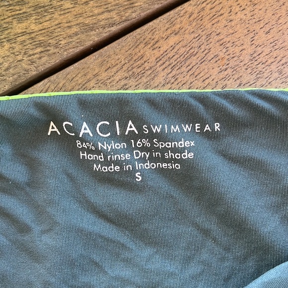 Acacia set - Picture 2 of 6